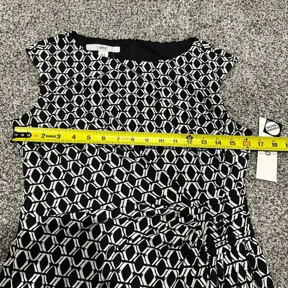 New with tags, WISP, Zipper, Black White Pattern Dress, Size 8 - Picture 4 of 10